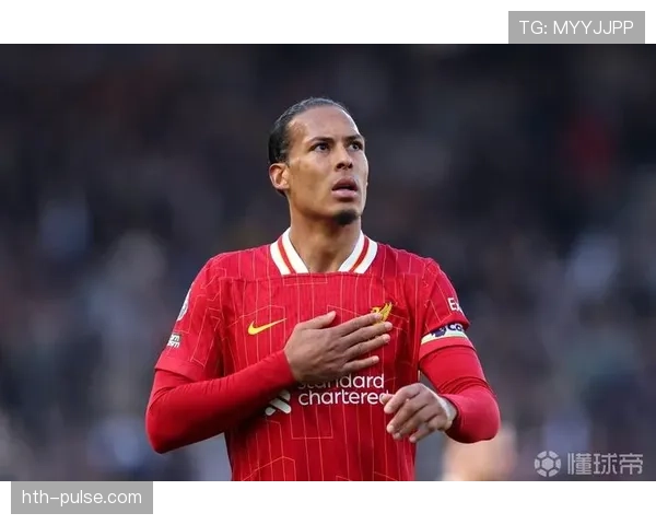 范戴克荣膺英超赛季最佳潜力球员 以卓越防守表现闪耀全场 范戴克荣膺英超赛季最佳潜力球员 以卓越防守表现闪耀全场