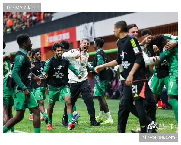 奥坎波斯赛场高光频现，精彩表现点燃比赛激情