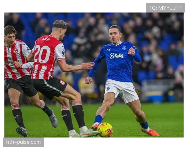 英超球队表现亮眼，争冠形势愈发紧张，形成激烈竞争态势